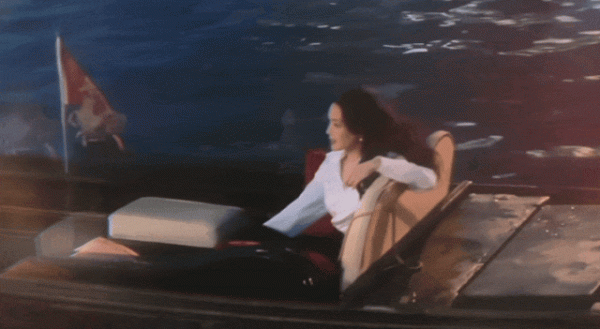 配资评测论坛 舒淇靠背心和毛衣震撼威尼斯？3招教你复刻她的新中式油画美